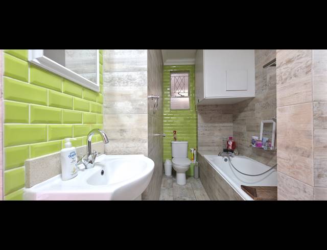 1.5 BEDROOM APARTMENT FOR SALE IN BULWER